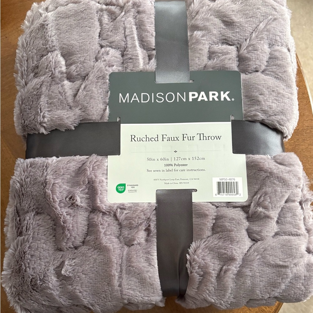 Brand New 50 X 60 Madison Park Ruched Faux Fur Throw